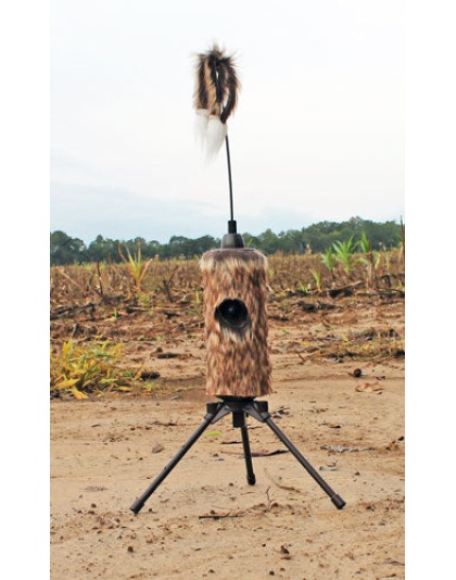 Mojo Fuzzy Critter W-built In - Tripod & Batter Holder