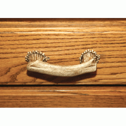 Rivers Edge Drawer Handle 4" - Antler